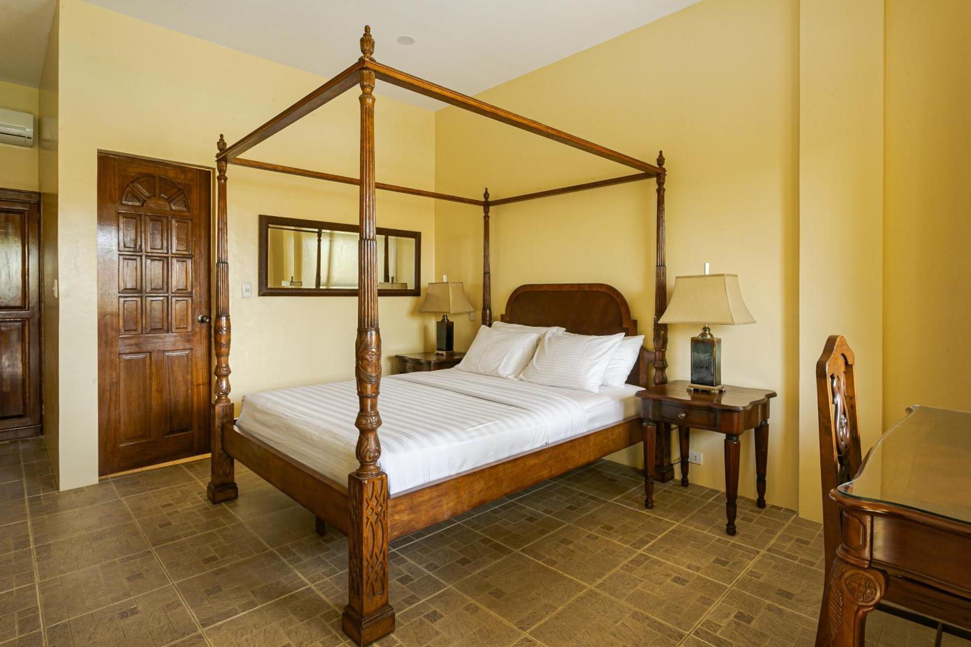 Turtle Bay Dive Resort Moalboal Bagian luar foto